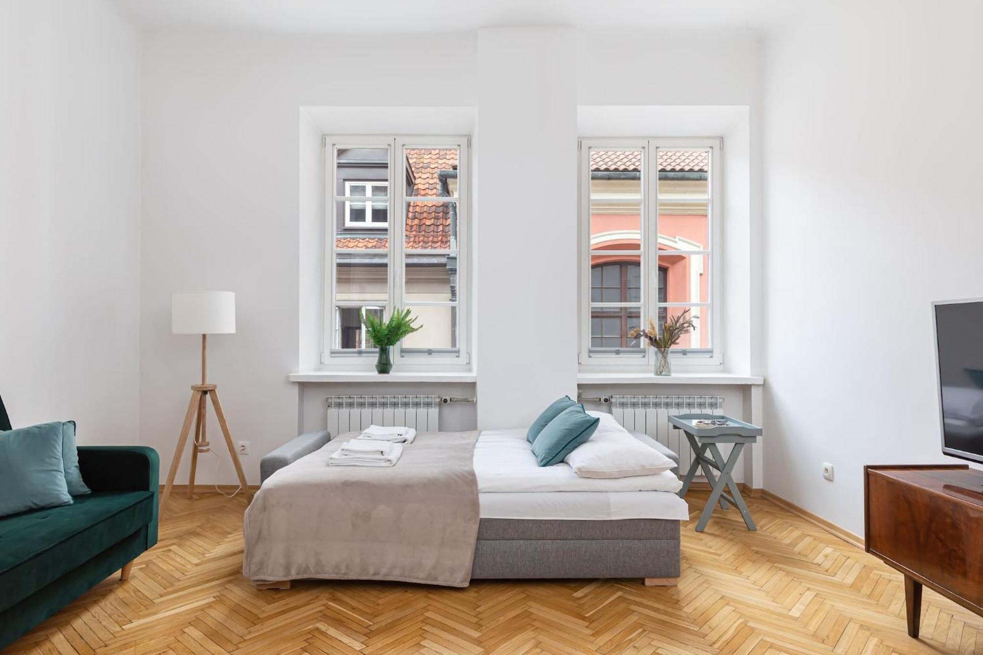 Stylish Apartment Swietojanska By Noclegi Renters Warszawa Exteriör bild