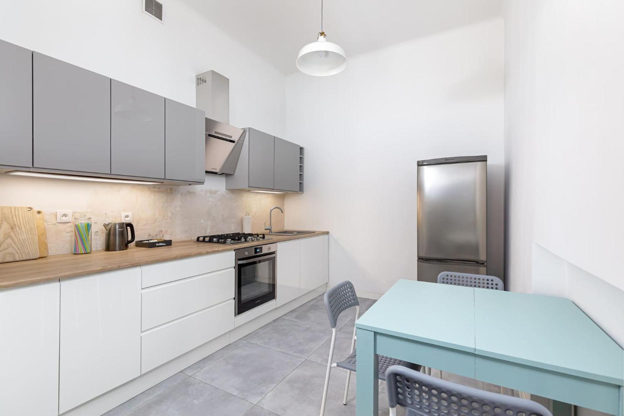 Stylish Apartment Swietojanska By Noclegi Renters Warszawa Exteriör bild